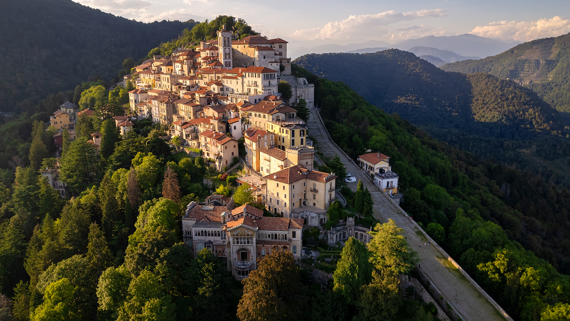 Valleys and Highlands wallpaper